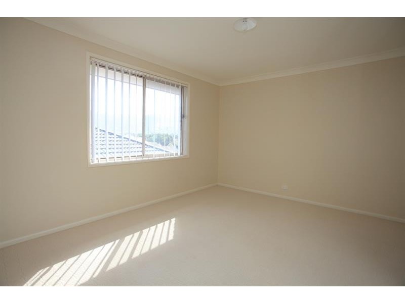 18 Melrose Way, Horsley NSW 2530