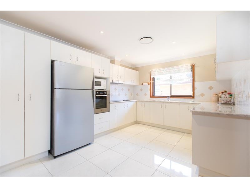 5 Chisholm Rd, Warrawong NSW 2502