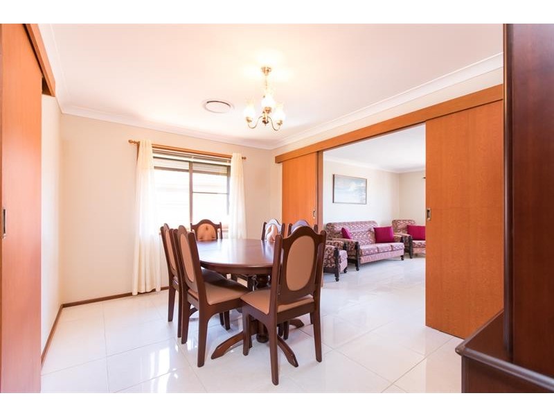 5 Chisholm Rd, Warrawong NSW 2502