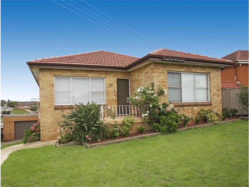 52 Minnegang St, Warrawong NSW 2502