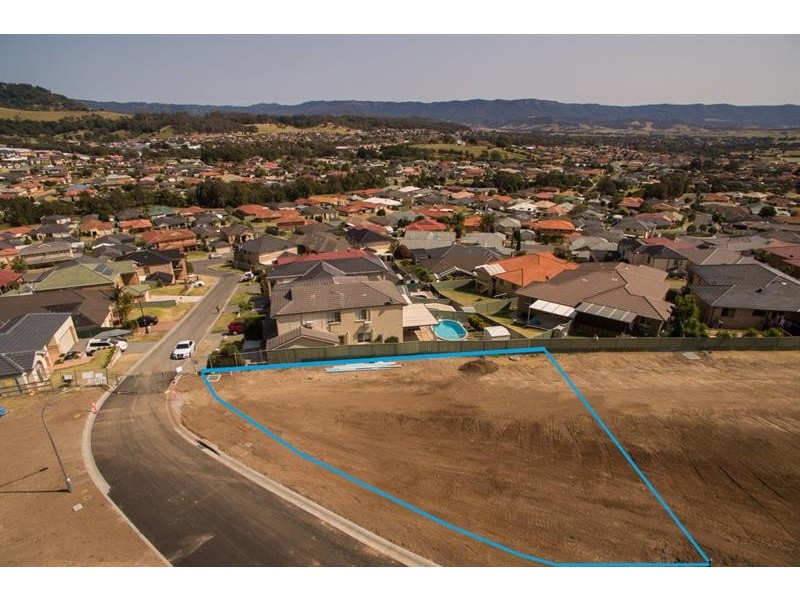 12 Ashton  Cl, Albion Park NSW 2527