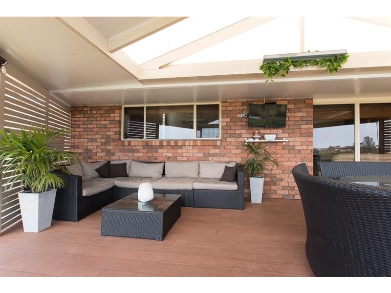 15a Outlook Dr, Figtree NSW 2525