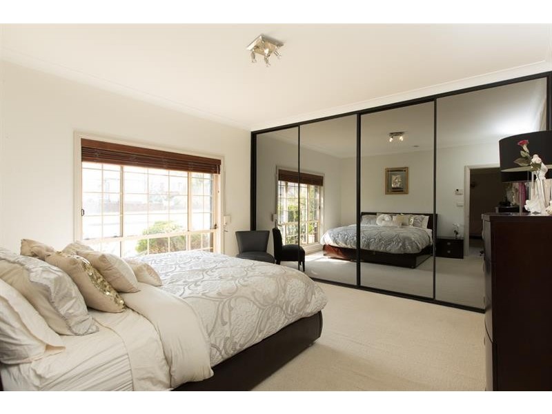 15a Outlook Dr, Figtree NSW 2525