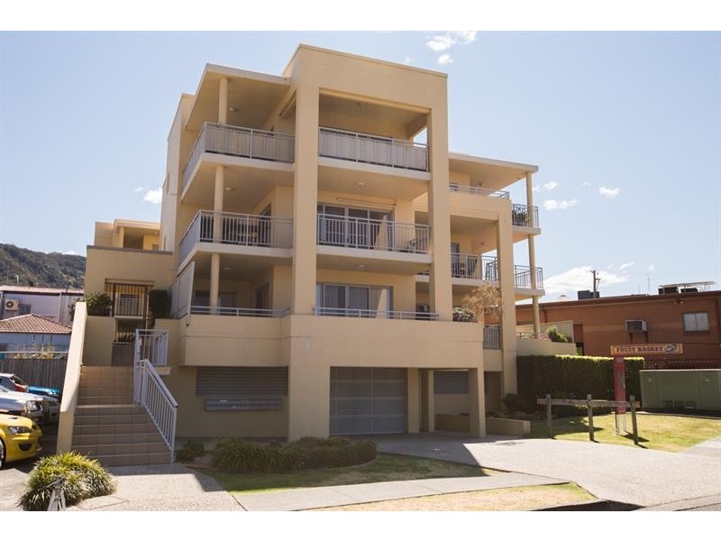 1/377 Princes Hwy, Woonona NSW 2517