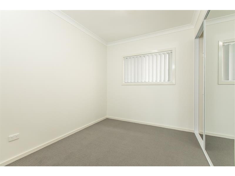 1/125 Lake Entrance Rd, Barrack Heights NSW 2528