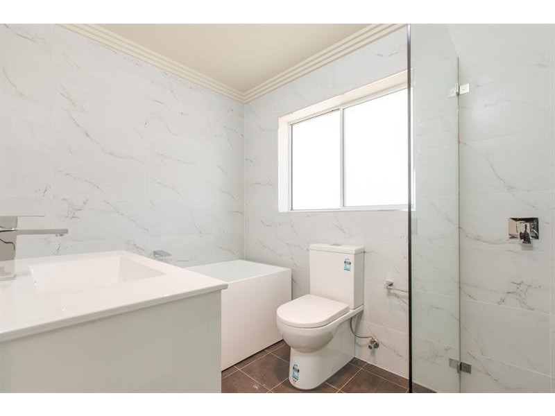 14 Chaplin Place, Albion Park NSW 2527