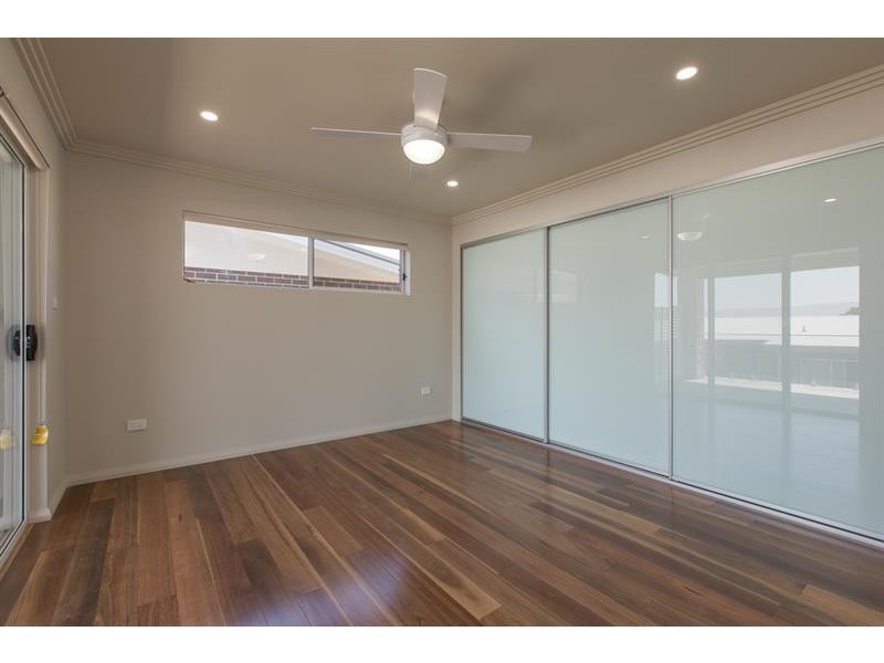 14 Chaplin Place, Albion Park NSW 2527