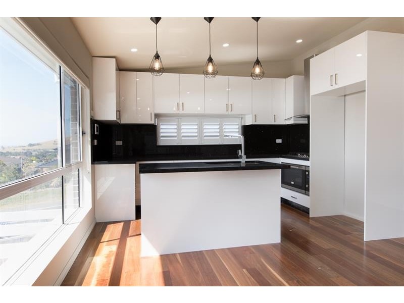 16 Chaplin Place, Albion Park NSW 2527