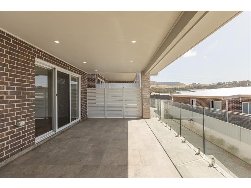 16 Chaplin Place, Albion Park NSW 2527