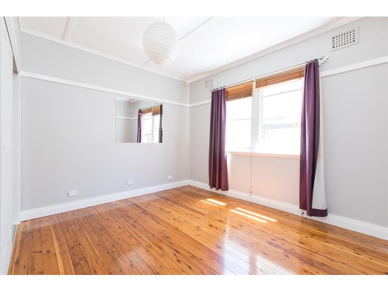 14 Second Ave, Warrawong NSW 2502