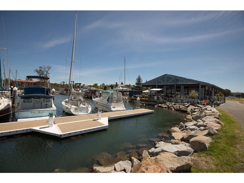 54 Heron Road, Catalina NSW 2536