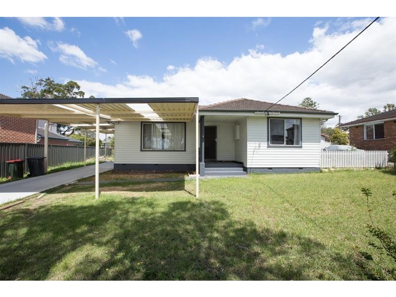 8 Devon Street, Berkeley NSW 2506
