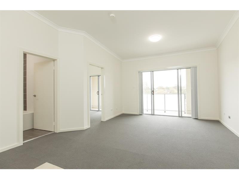 15/125 Lake Entrance Rd, Barrack Heights NSW 2528