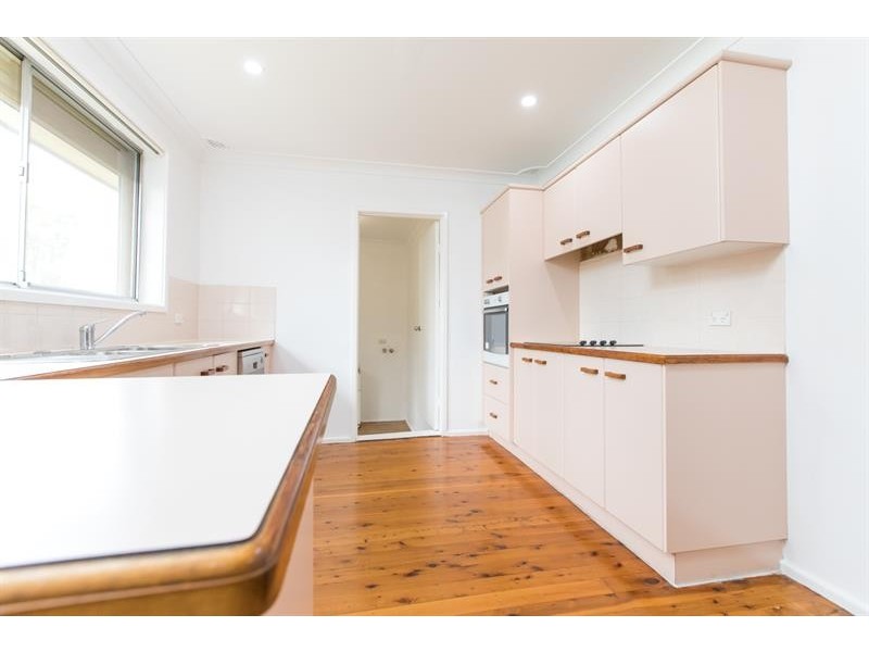 15 Whitemore Ave, Georges Hall NSW 2198