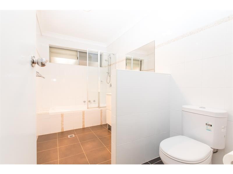 15 Whitemore Ave, Georges Hall NSW 2198