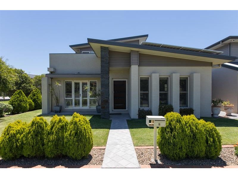 8 Haddin Rd, Flinders NSW 2529