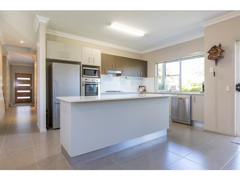 8 Haddin Rd, Flinders NSW 2529