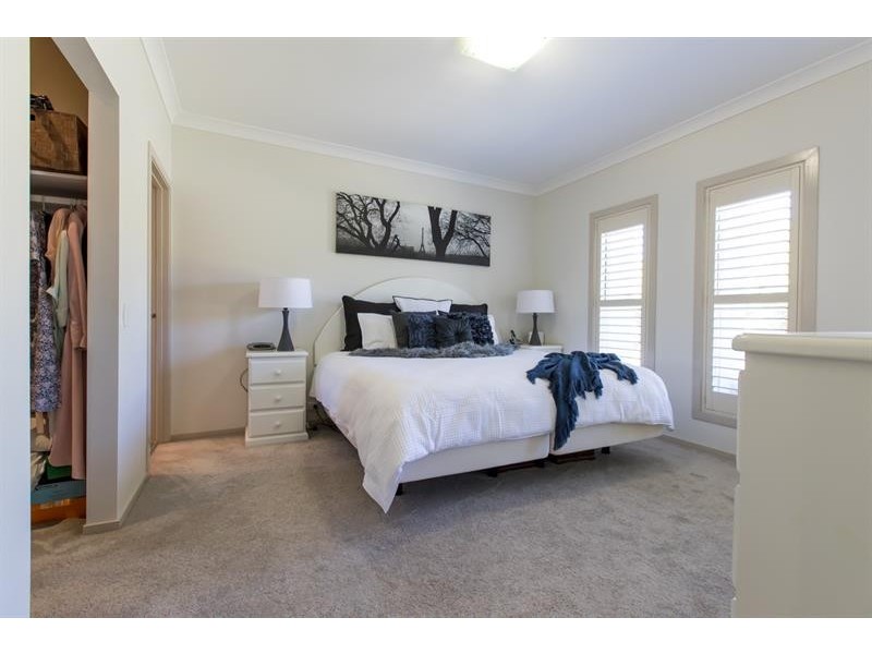 8 Haddin Rd, Flinders NSW 2529