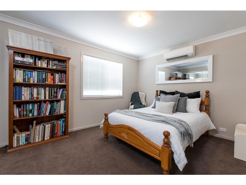 8 Haddin Rd, Flinders NSW 2529