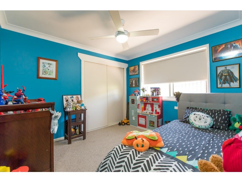 2 Kalang Ave, Kanahooka NSW 2530