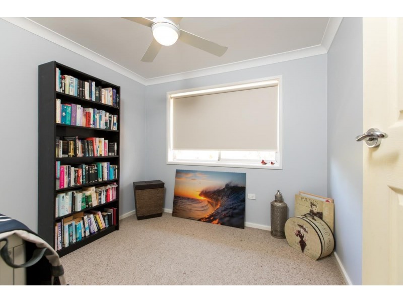 2 Kalang Ave, Kanahooka NSW 2530