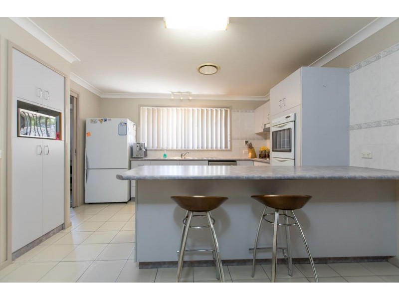 6 Dudgeon St, Albion Park NSW 2527