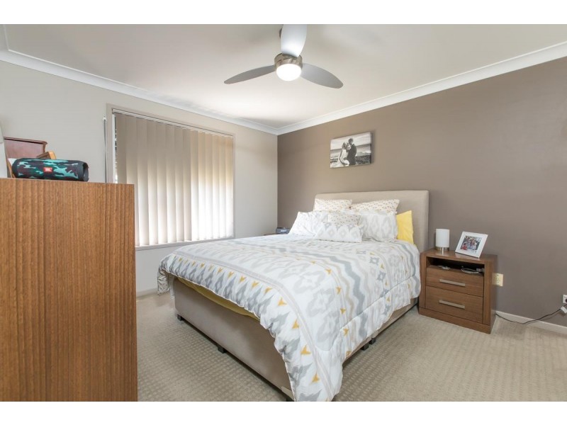 6 Dudgeon St, Albion Park NSW 2527