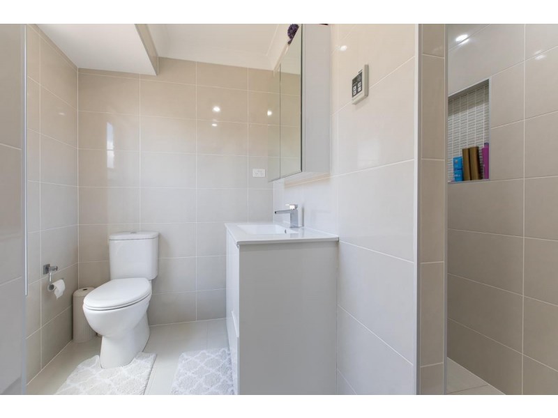 6 Dudgeon St, Albion Park NSW 2527
