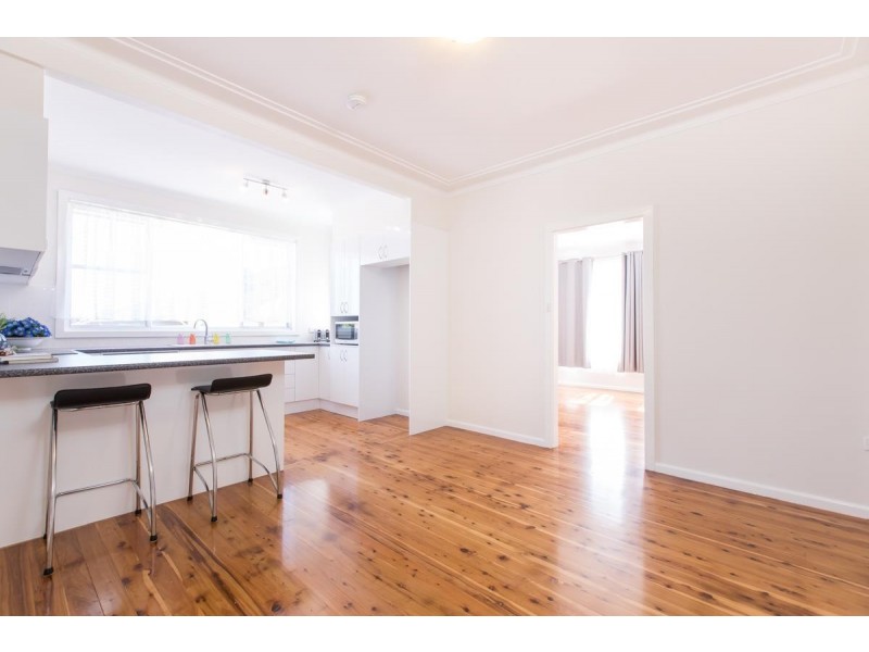300 Shellharbour Rd, Barrack Heights NSW 2528