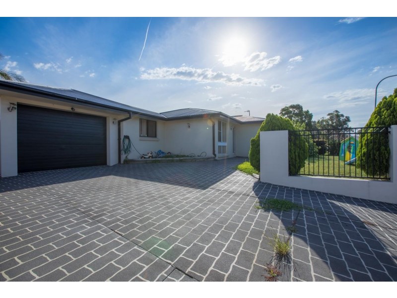 8 Hickory Street, Albion Park Rail NSW 2527