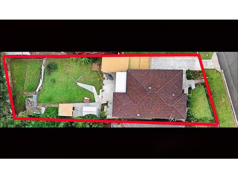 8 First Avenue North, Warrawong NSW 2502
