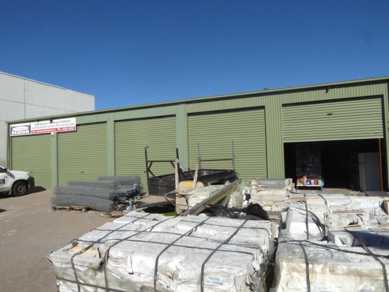 106 Princes  Highway, Albion Park Rail NSW 2527