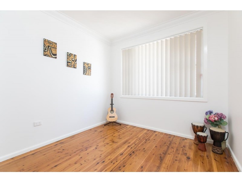 300 Shellharbour Road, Barrack Heights NSW 2528