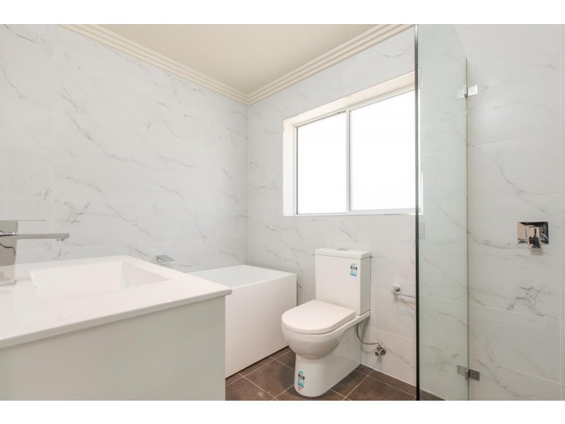 14 Chaplin Place, Albion Park NSW 2527