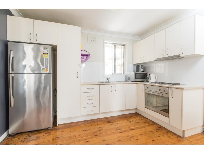 8 Devon Street, Berkeley NSW 2506