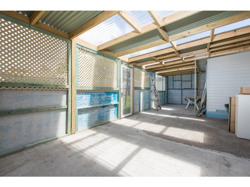 8 Devon Street, Berkeley NSW 2506