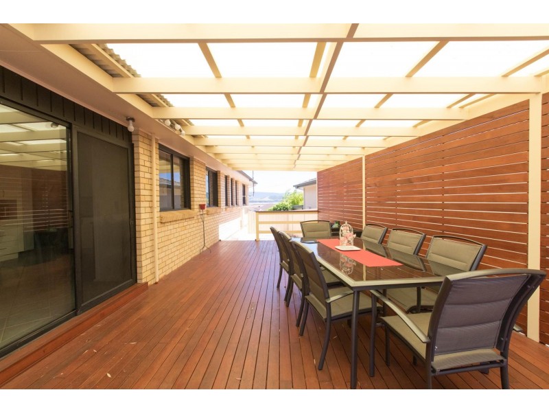 18 Goolagong Circuit, Mount Warrigal NSW 2528