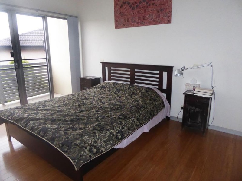 8 Korrongulla Crescent, Primbee NSW 2502
