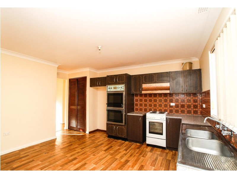 5 Dovers Avenue, Albion Park NSW 2527