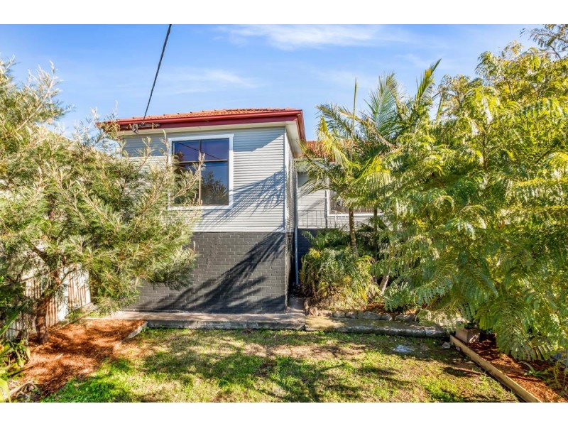 46 Lake Avenue, Cringila NSW 2502