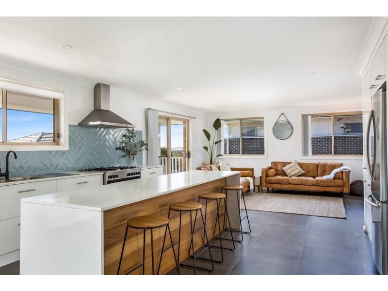 4 Bruny Place, Shell Cove NSW 2529