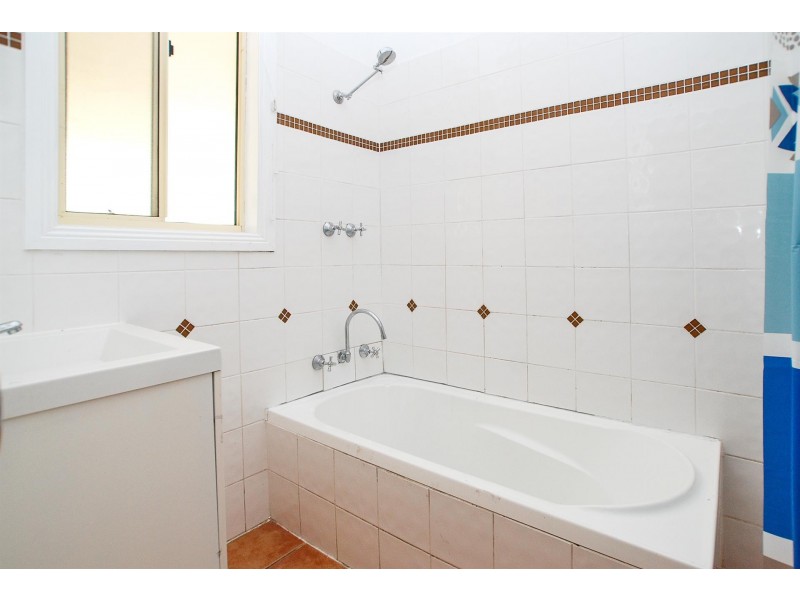 48 Massey Street, Berkeley NSW 2506