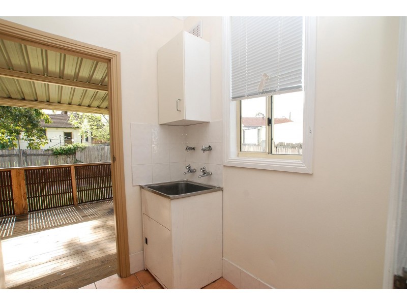 48 Massey Street, Berkeley NSW 2506