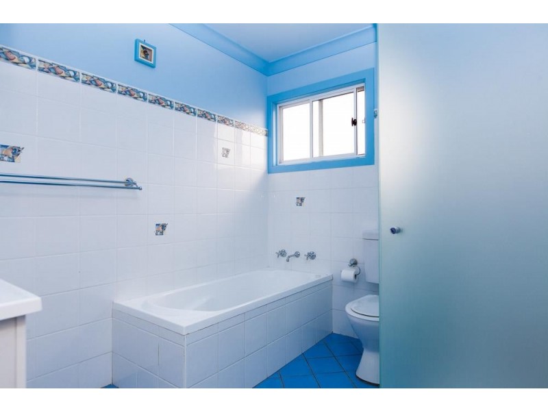 2 Nargal Street, Flinders NSW 2529