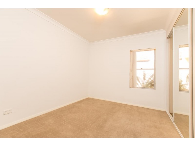 1/377 Princes Highway, Woonona NSW 2517