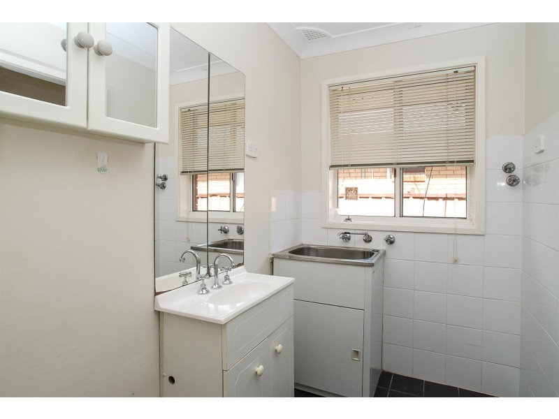 2/57 Lake Entrance Road, Warilla NSW 2528