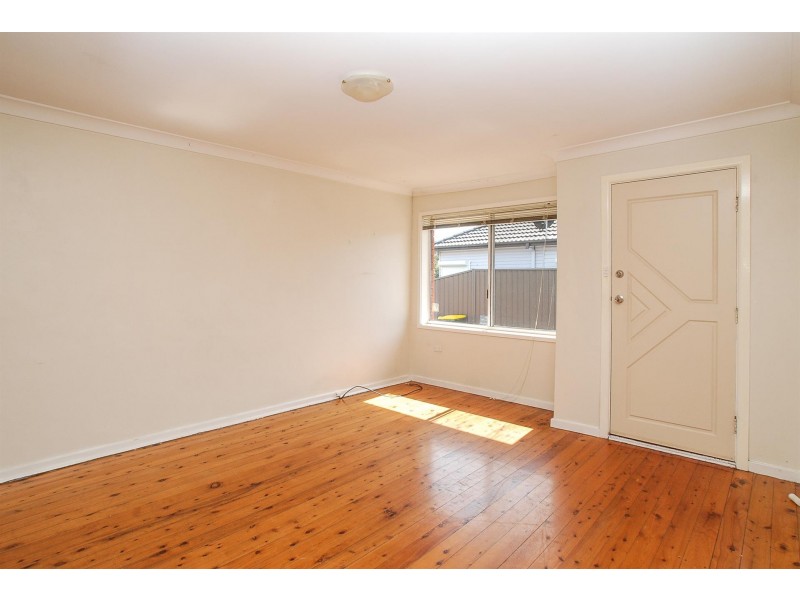 2/57 Lake Entrance Road, Warilla NSW 2528