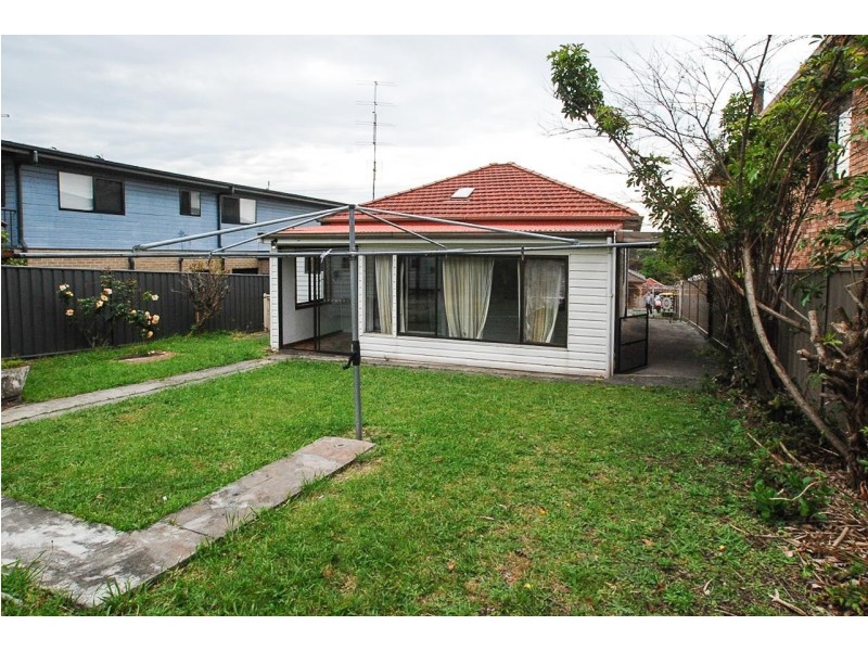 18 Third Avenue, Warrawong NSW 2502