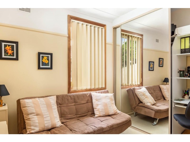 3 Leicester Street, Berkeley NSW 2506