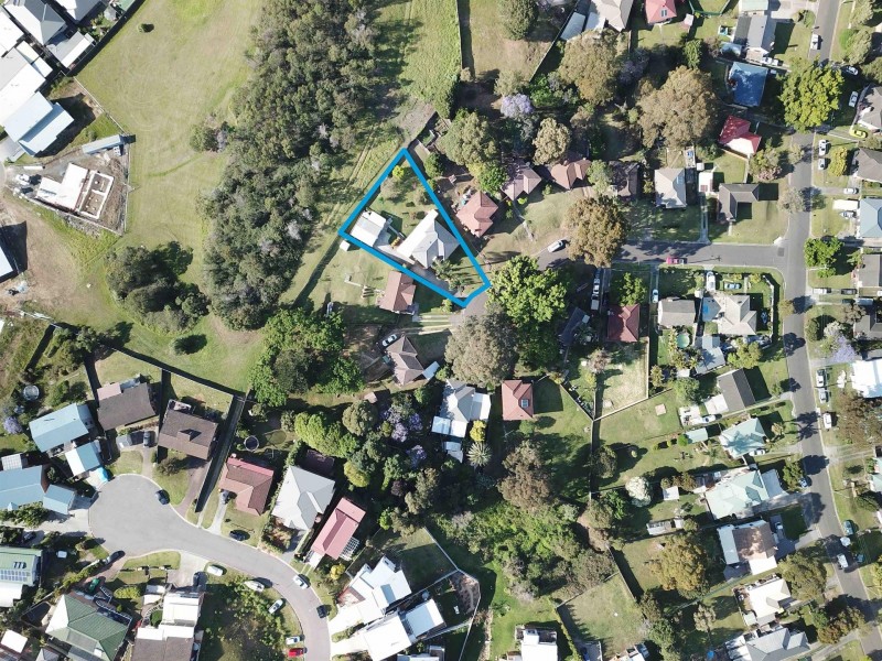 3 Leicester Street, Berkeley NSW 2506